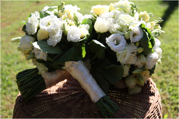 white wedding bouquets large gold coast bride