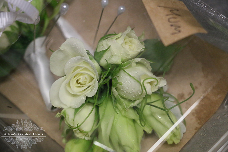 mother of the bride and groom mini corsage gold coast wedding flowers parkwood