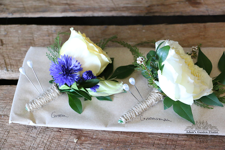 cottage buttonholes