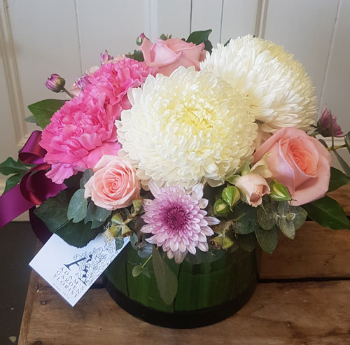 flower arrangement in vase Gold Coast delivery