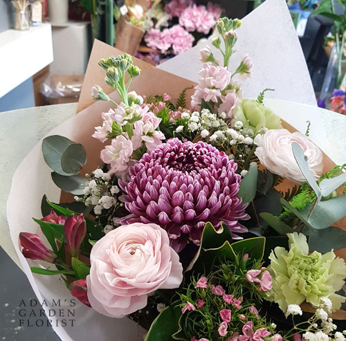 bouquet-cottage-pinks greens burgundy